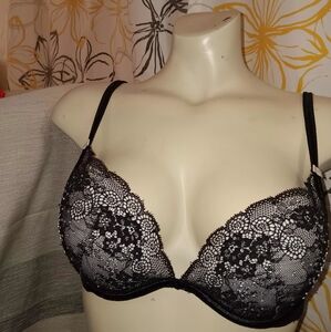 Elegant Black Lace Bra